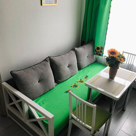 Marylu Home Lviv Kültér fotó