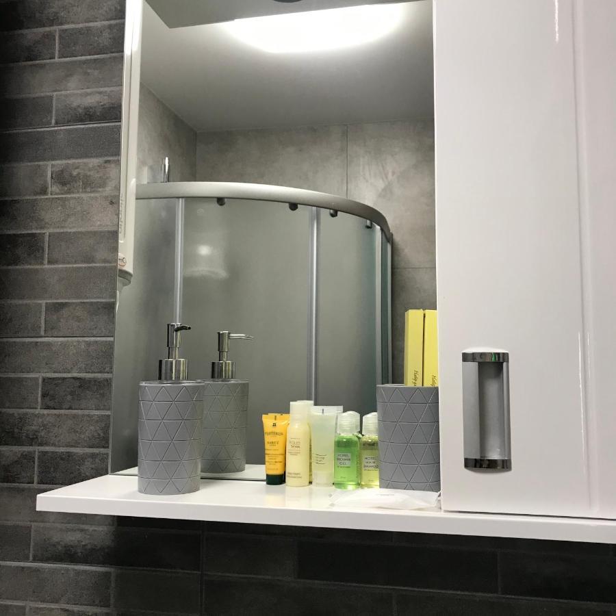 Marylu Home Lviv Kültér fotó